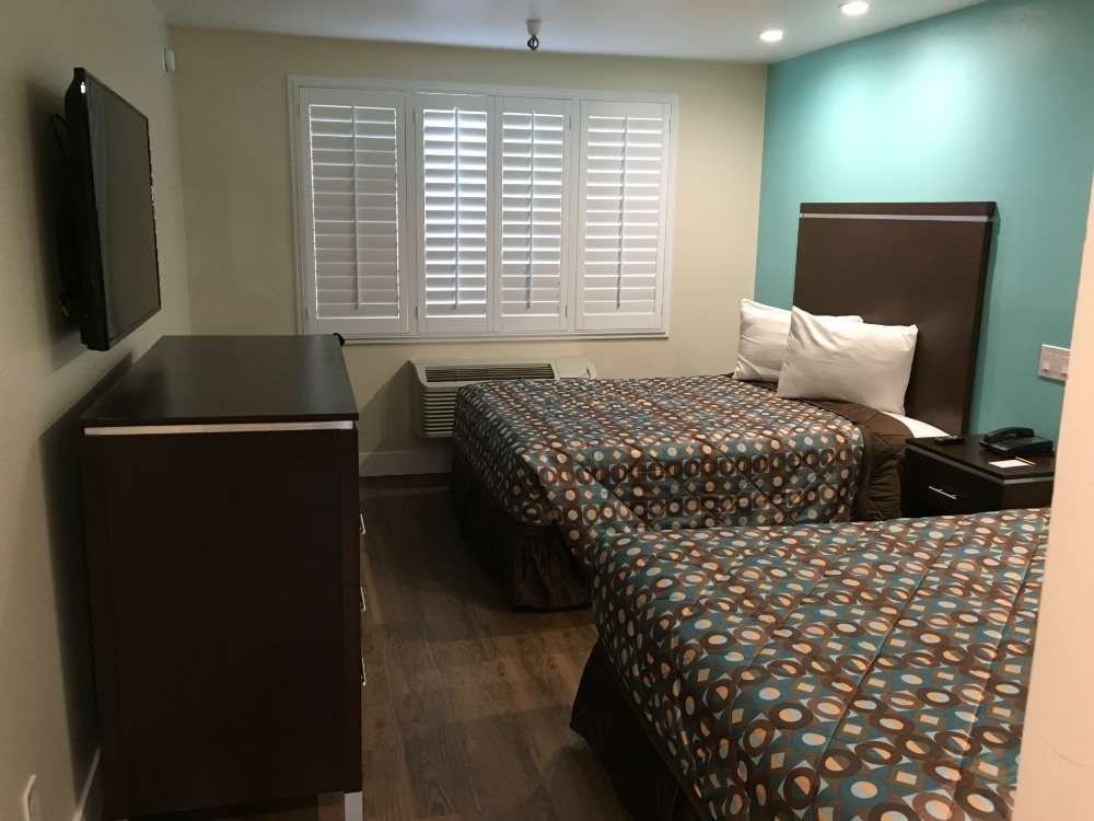 Vagabond Inn Executive - Bakersfield Downtowner 客房 照片